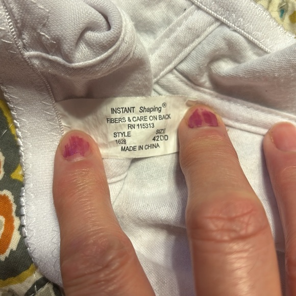 NWOT instant shaping white color and lace front hook bra size 42DD - Picture 5 of 6